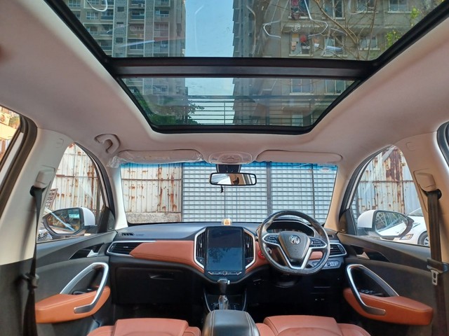 Second-hand 2021 MG Hector Plus Sharp DCT for sale in Mumbai-16