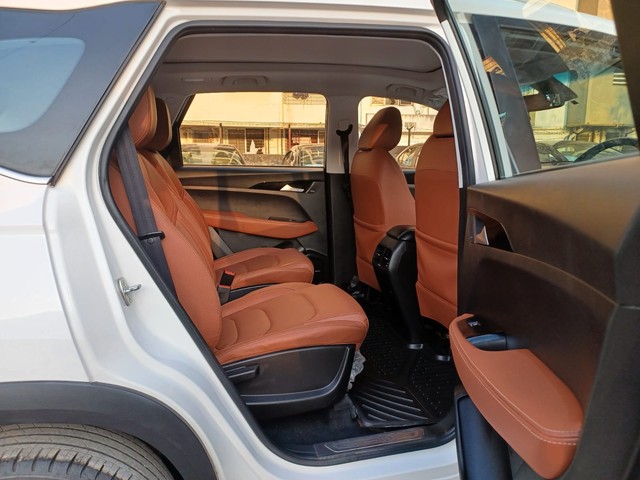 Second-hand 2021 MG Hector Plus Sharp DCT for sale in Mumbai-10