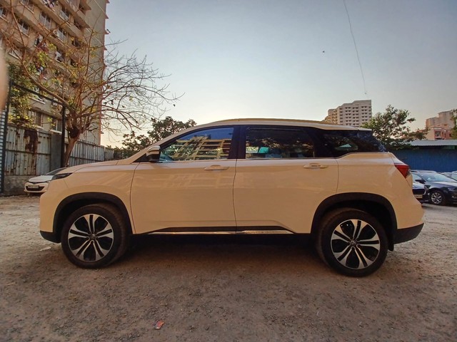 Second-hand 2021 MG Hector Plus Sharp DCT for sale in Mumbai-3