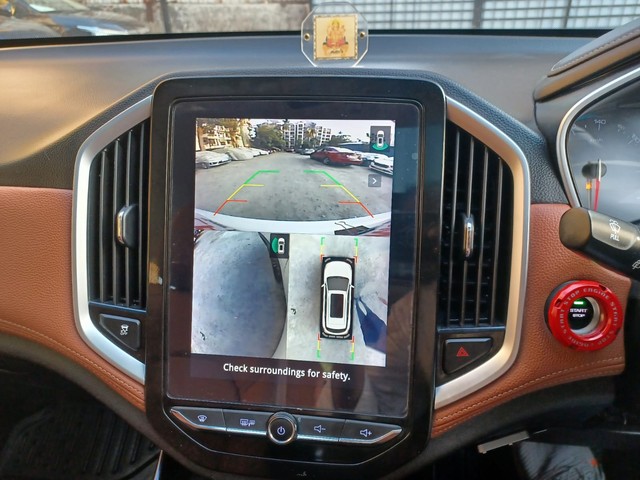 Second-hand 2021 MG Hector Plus Sharp DCT for sale in Mumbai-13