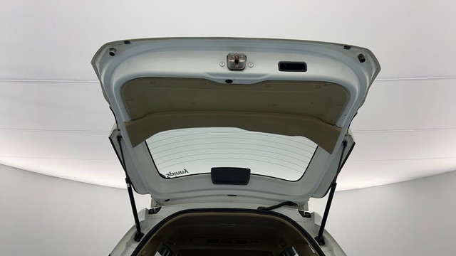 Second-hand 2015 Ford Figo Petrol ZXI for sale in Lucknow-34