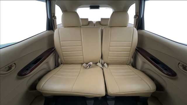 Second-hand 2015 Ford Figo Petrol ZXI for sale in Lucknow-27