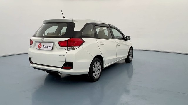 Second-hand 2015 Ford Figo Petrol ZXI for sale in Lucknow-3