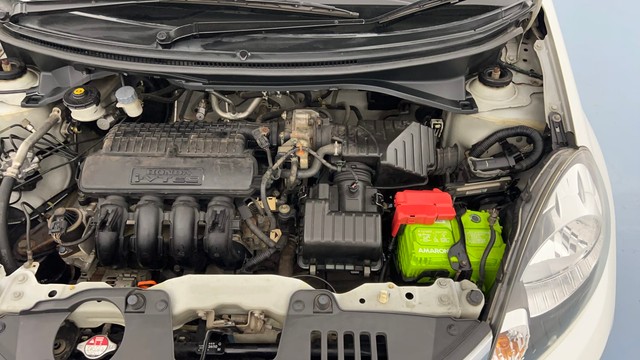 Second-hand 2015 Ford Figo Petrol ZXI for sale in Lucknow-26