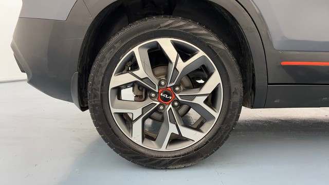 Second-hand 2021 Kia Seltos X-Line DCT for sale in Lucknow-18