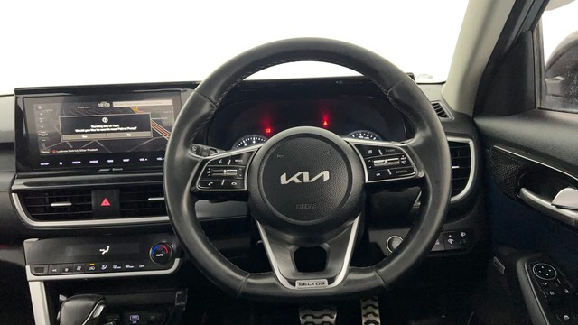 Second-hand 2021 Kia Seltos X-Line DCT for sale in Lucknow-31