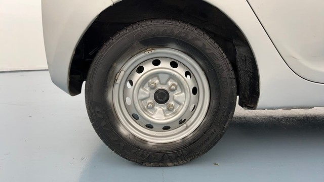 Second-hand 2016 Hyundai EON Era for sale in Lucknow-18