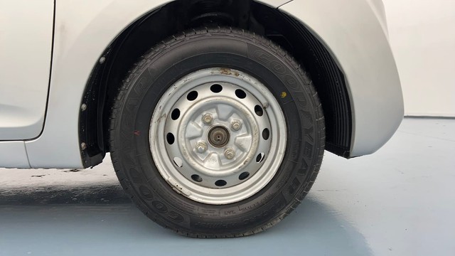 Second-hand 2016 Hyundai EON Era for sale in Lucknow-17