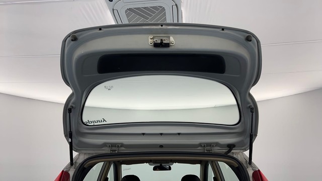 Second-hand 2016 Hyundai EON Era for sale in Lucknow-38