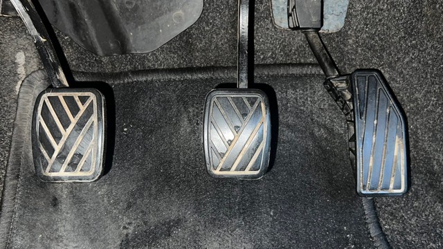 Second-hand 2019 Maruti Suzuki Swift VXI for sale in Gurgaon-14