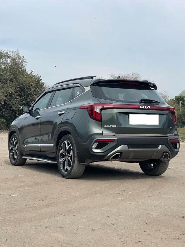 Second-hand 2023 Kia Seltos GTX Plus Turbo DCT for sale in New Delhi-12