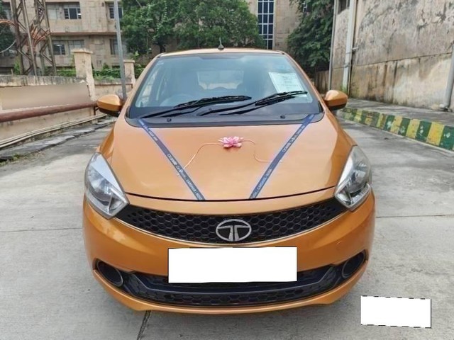 Tata Tiago 1.2 Revotron XT Option Second-hand 2017 Tata Tiago 1.2 Revotron XT Option for sale in Noida-6