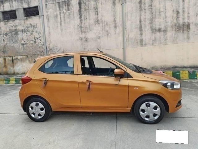 Tata Tiago 1.2 Revotron XT Option Second-hand 2017 Tata Tiago 1.2 Revotron XT Option for sale in Noida-1