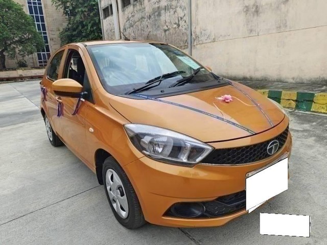 Tata Tiago 1.2 Revotron XT Option Second-hand 2017 Tata Tiago 1.2 Revotron XT Option for sale in Noida-0