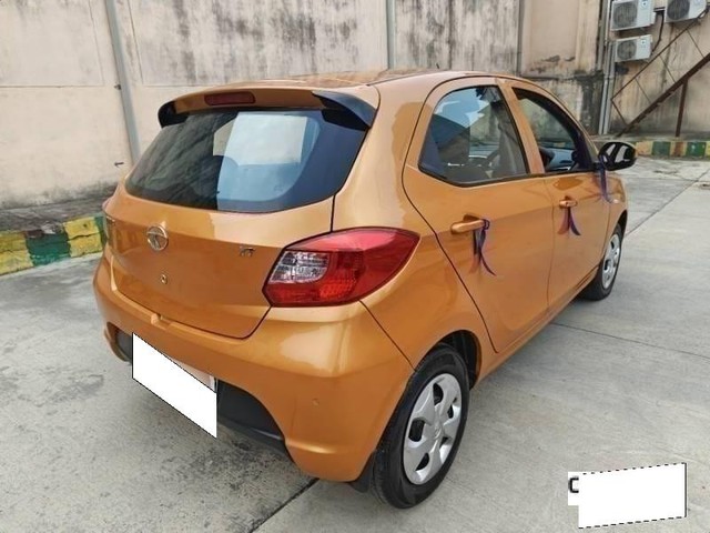 Tata Tiago 1.2 Revotron XT Option Second-hand 2017 Tata Tiago 1.2 Revotron XT Option for sale in Noida-2