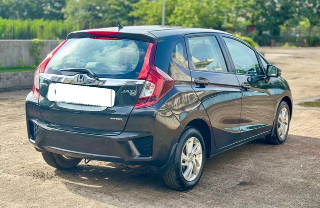 Second-hand 2016 Honda Jazz 1.2 V AT i VTEC for sale in Mumbai-6