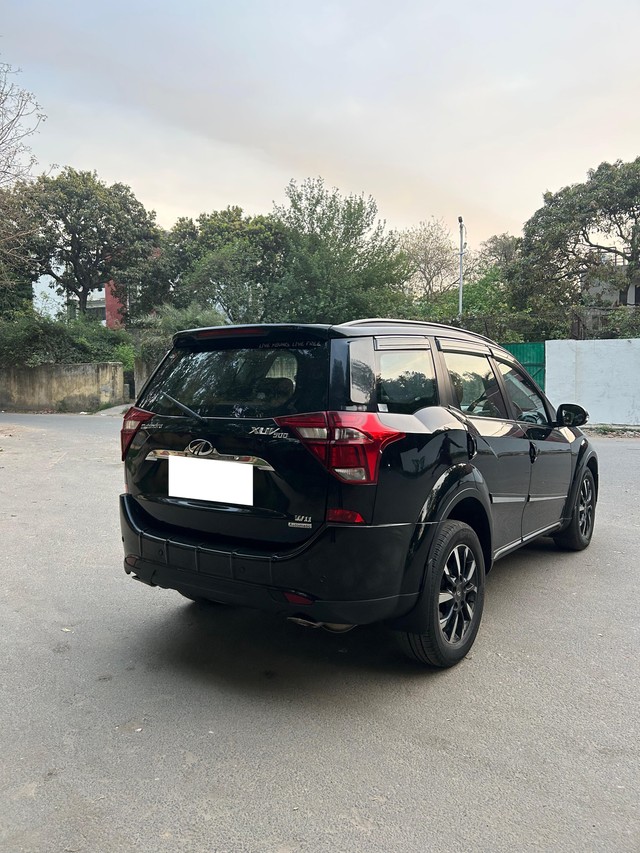 Second-hand 2020 Mahindra XUV500 W11 AT BSIV for sale in New Delhi-7