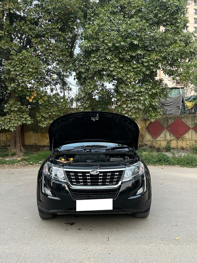 Second-hand 2020 Mahindra XUV500 W11 AT BSIV for sale in New Delhi-6