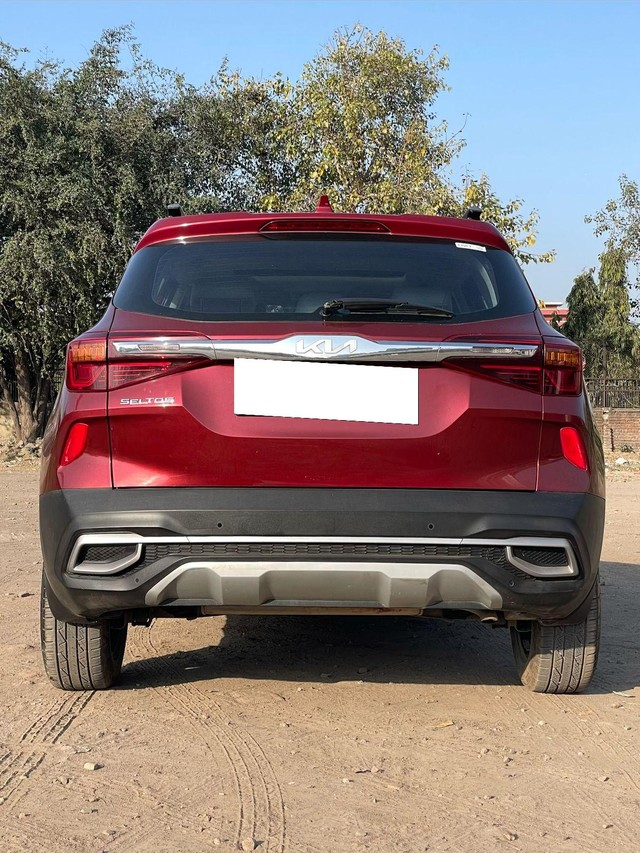 Second-hand 2022 Kia Seltos HTX IVT G for sale in New Delhi-1