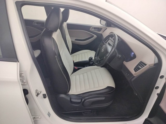 Hyundai i20 1.4 Asta Option Second-hand 2018 Hyundai i20 1.4 Asta Option for sale in Coimbatore-15