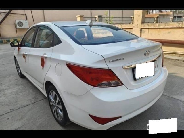 Hyundai Verna 1.6 VTVT AT SX Second-hand 2016 Hyundai Verna 1.6 VTVT AT SX for sale in Noida-4