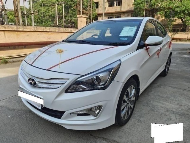 Hyundai Verna 1.6 VTVT AT SX Second-hand 2016 Hyundai Verna 1.6 VTVT AT SX for sale in Noida-6
