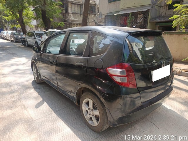 Second-hand 2010 Honda Jazz Active for sale in Mumbai-3