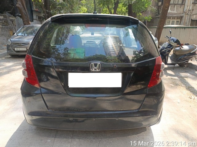 Second-hand 2010 Honda Jazz Active for sale in Mumbai-2