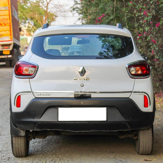 Renault KWID 1.0 RXT Opt Second-hand 2020 Renault KWID 1.0 RXT Opt for sale in Ahmedabad-3