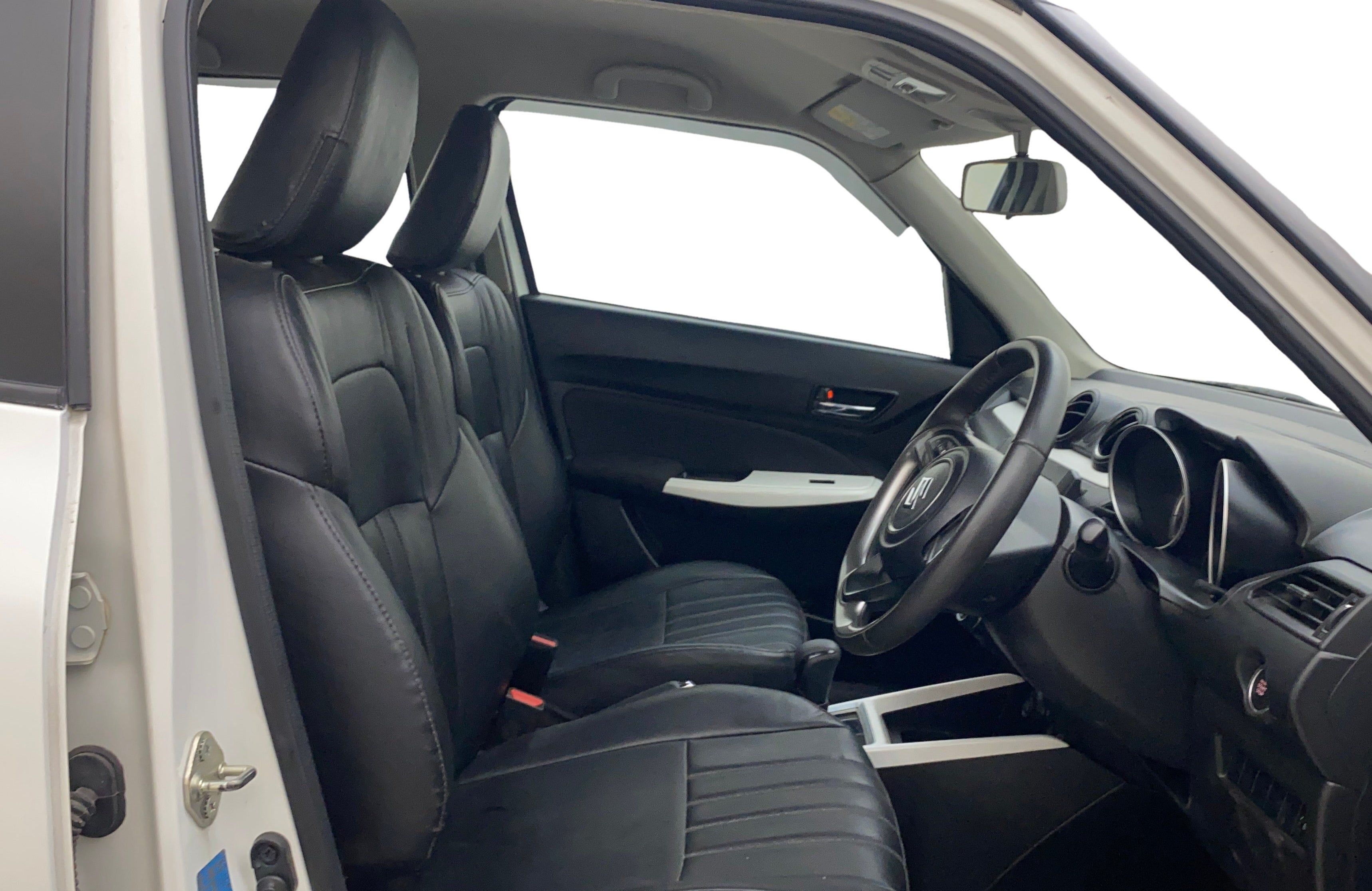 Buy Used Maruti Swift ZXI AMT of 2019 model @ 4,94,000 INR in