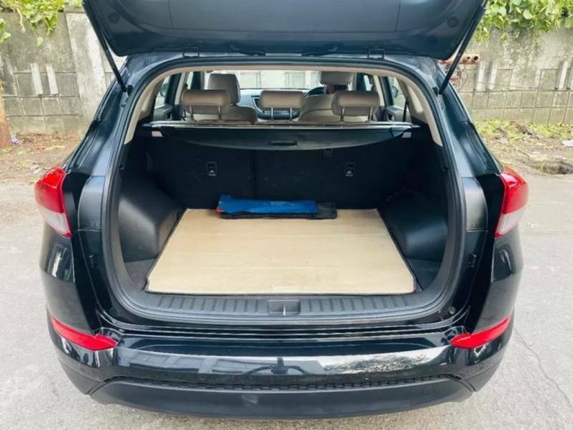 Second-hand 2019 Hyundai Tucson 2.0 Dual VTVT 2WD AT GL for sale in Mumbai-13