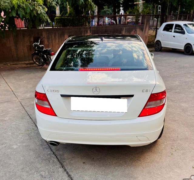 Second-hand 2011 Mercedes-Benz C-Class C 200 CGI Avantgarde for sale in New Delhi-2