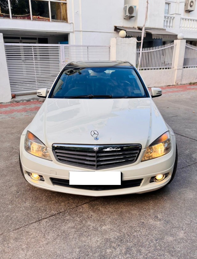 Second-hand 2011 Mercedes-Benz C-Class C 200 CGI Avantgarde for sale in New Delhi-0