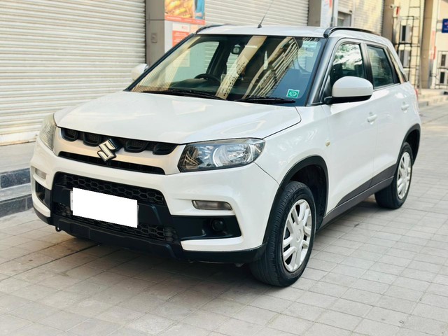 Second-hand 2016 Maruti Suzuki Vitara Brezza VDi for sale in Pune-4