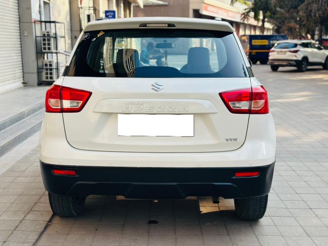 Second-hand 2016 Maruti Suzuki Vitara Brezza VDi for sale in Pune-2