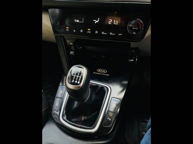 Second-hand 2019 Kia Seltos GTX Plus for sale in Mumbai-15
