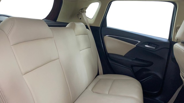 Second-hand 2018 Honda Jazz 1.2 V AT i VTEC for sale in Mumbai-16