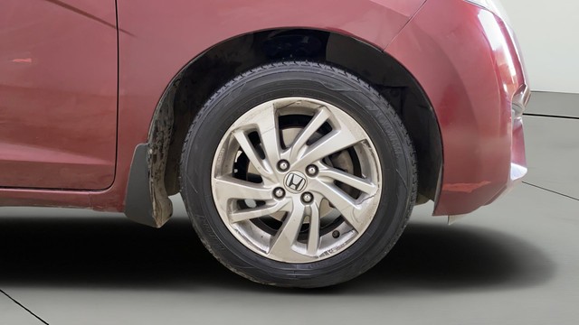 Second-hand 2018 Honda Jazz 1.2 V AT i VTEC for sale in Mumbai-23