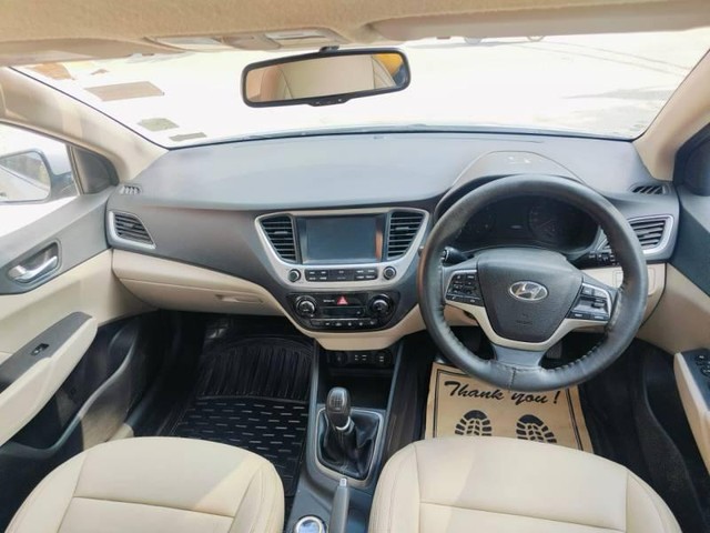 Second-hand 2018 Hyundai Verna VTVT 1.6 SX for sale in New Delhi-7