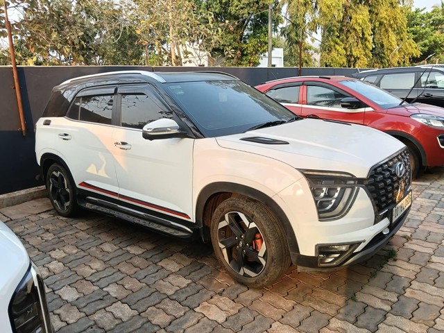 Second-hand 2022 Hyundai Alcazar Platinum 7-Seater Diesel BSVI for sale in Jeypore-2