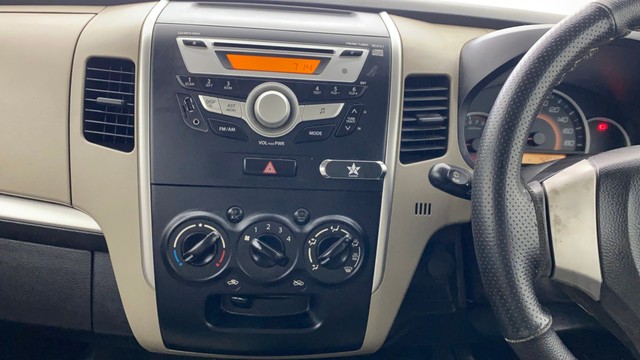 Second-hand 2016 Maruti Suzuki Wagon R VXI BS IV for sale in Ahmedabad-22