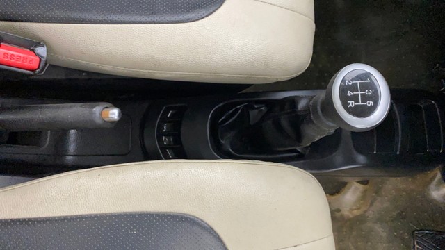 Second-hand 2016 Maruti Suzuki Wagon R VXI BS IV for sale in Ahmedabad-13