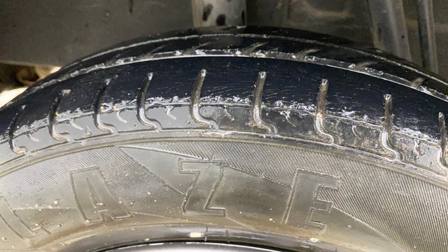 Renault KWID 1.0 RXT Second-hand 2017 Renault KWID 1.0 RXT for sale in Ahmedabad-29