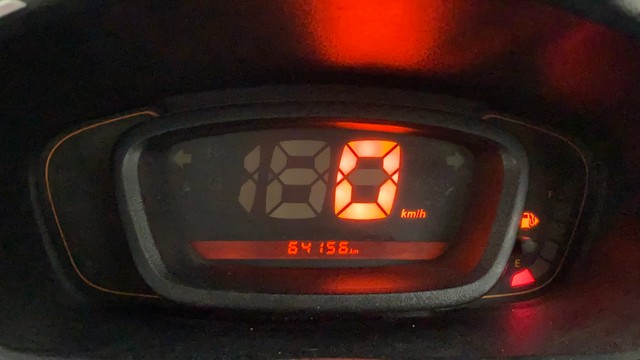 Renault KWID 1.0 RXT Second-hand 2017 Renault KWID 1.0 RXT for sale in Ahmedabad-11