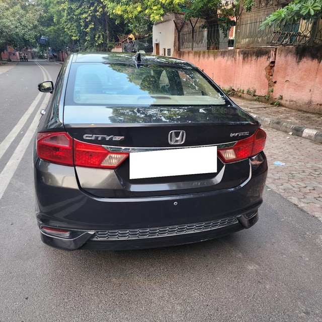 Honda City i-VTEC CVT V Second-hand 2017 Honda City i-VTEC CVT V for sale in New Delhi-7