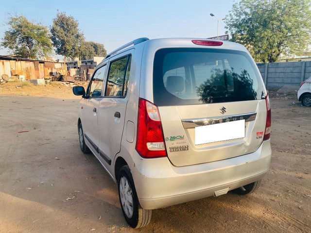 Second-hand 2015 Maruti Suzuki Wagon R LXI BS IV for sale in Ahmedabad-7