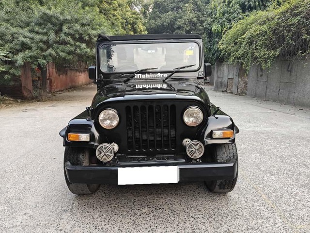Second-hand 2018 Mahindra Thar CRDe for sale in New Delhi-6