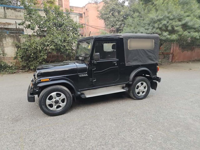 Second-hand 2018 Mahindra Thar CRDe for sale in New Delhi-5