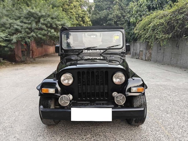 Second-hand 2018 Mahindra Thar CRDe for sale in New Delhi-4