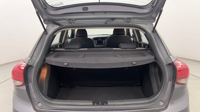 Second-hand 2019 Hyundai i20 Asta Option CVT for sale in Pune-9